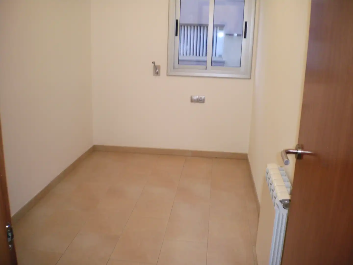 Bedroom of Flat for rent in Terrassa  with Heating, Parquet flooring and Oven