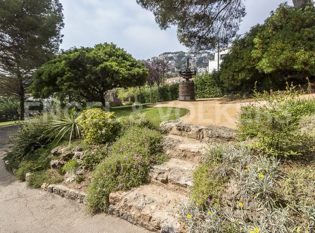 Garden of Houses for sale in Castelldefels  with Air Conditioner, Heating and Private garden