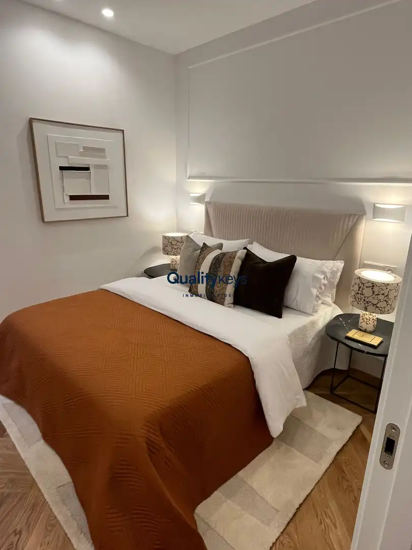 Bedroom of Flat for sale in Madrid  with Air Conditioner, Heating and Storage room