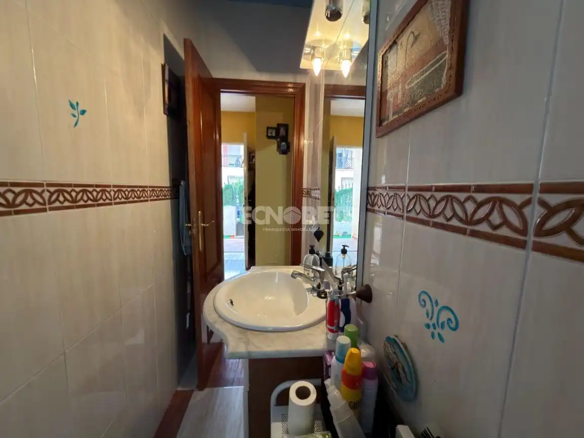 Bathroom of Detached homes for sale in Dosbarrios, Toledo