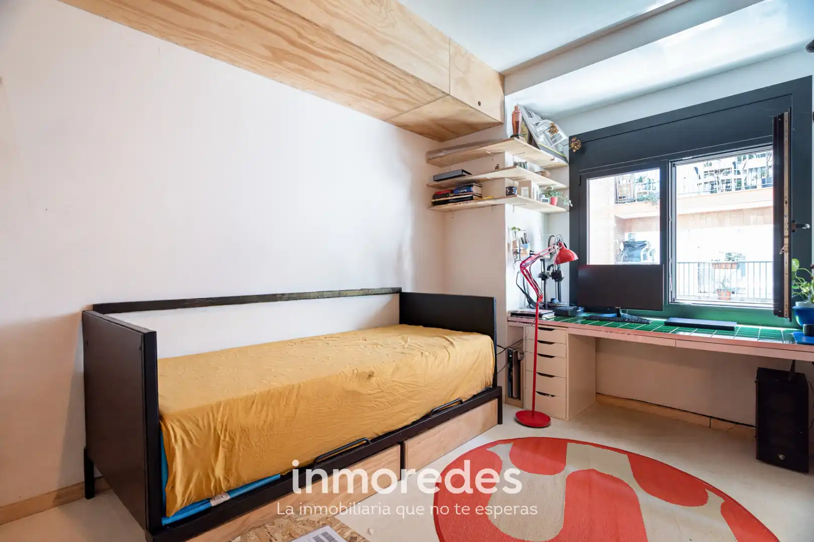 Dormitori de Pis en venda en Barcelona amb Parquet, Terrassa i Balcó