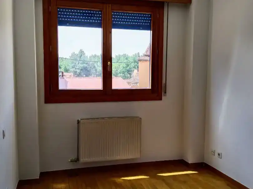 Dormitori de Pis en venda en Burgos Capital
