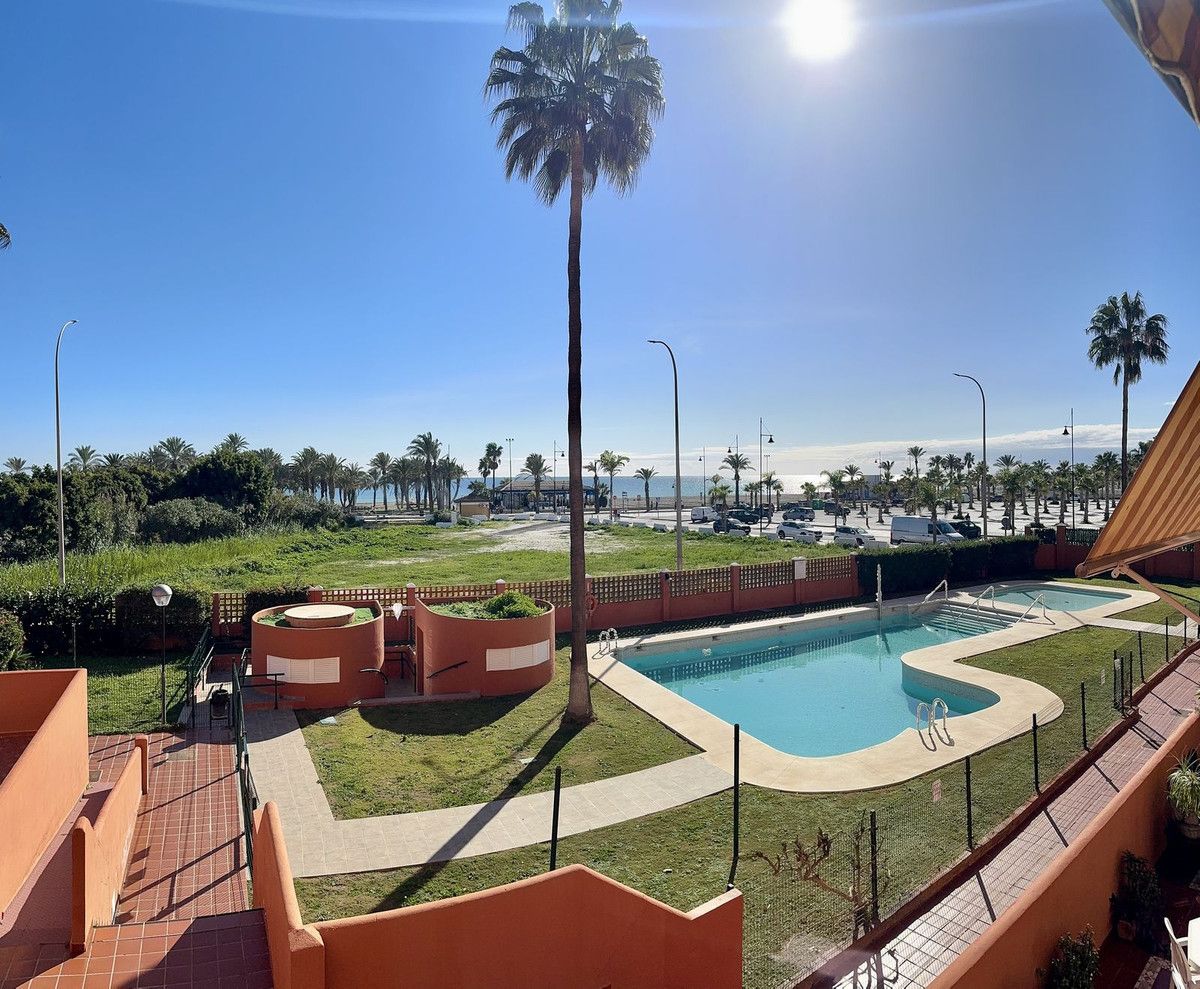 Piscina de Apartament en venda en Torremolinos amb Aire condicionat i Piscina comunitària