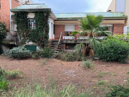 Vista exterior de Casa o xalet en venda en Vilassar de Mar amb Terrassa