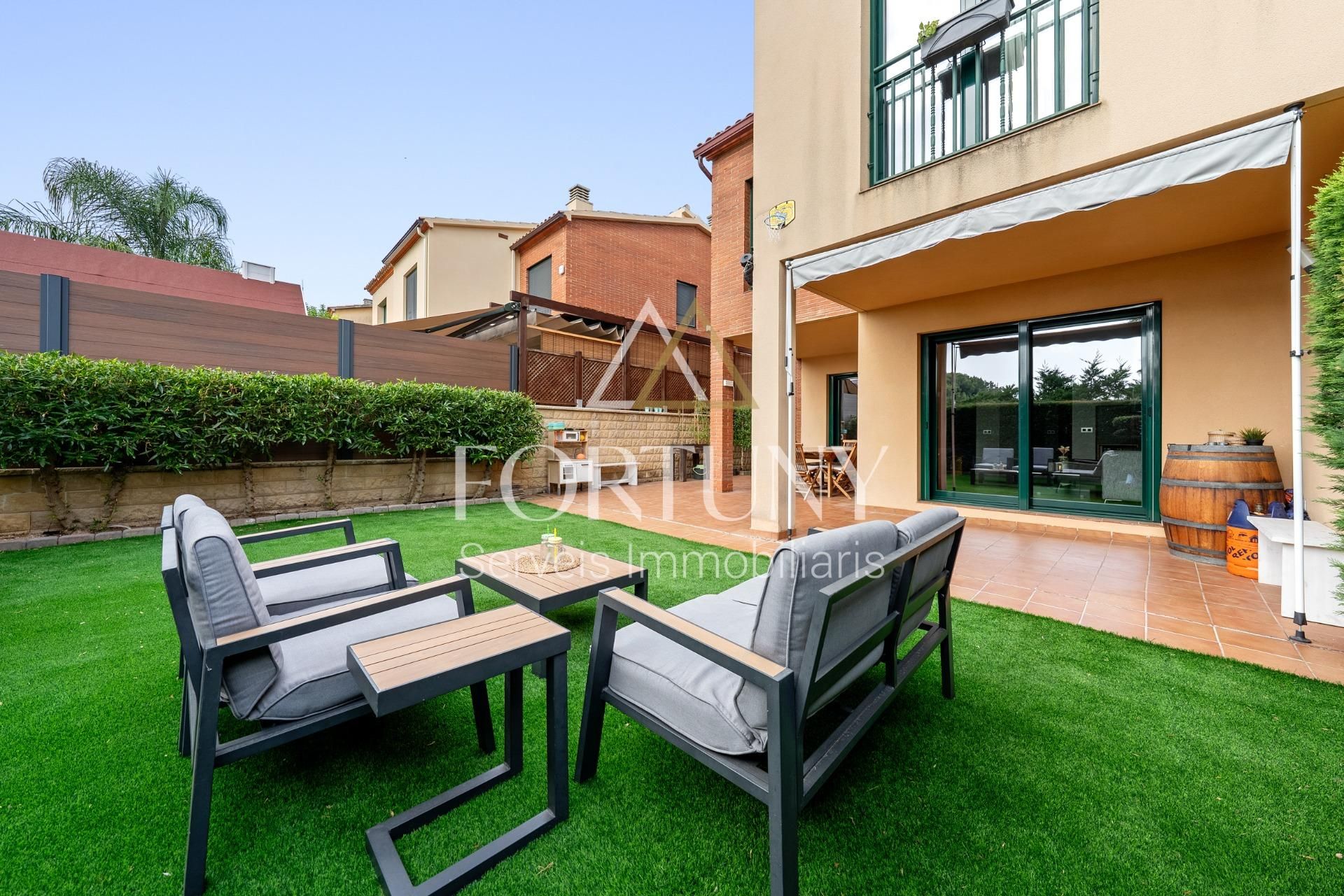 Terrassa de Casa adosada en venda en Reus amb Calefacció, Jardí privat i Parquet