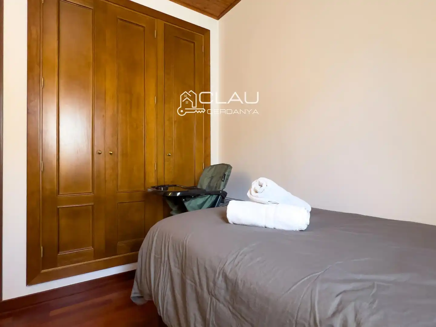 Habitación de Piso de alquiler en Osséja con Calefacción, Jardín privado y Parquet