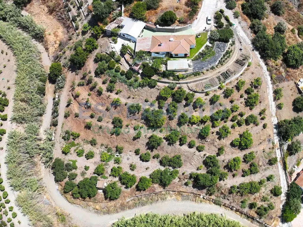 Finca rústica en venda en Vélez-Málaga amb Aire condicionat, Jardí privat i Traster