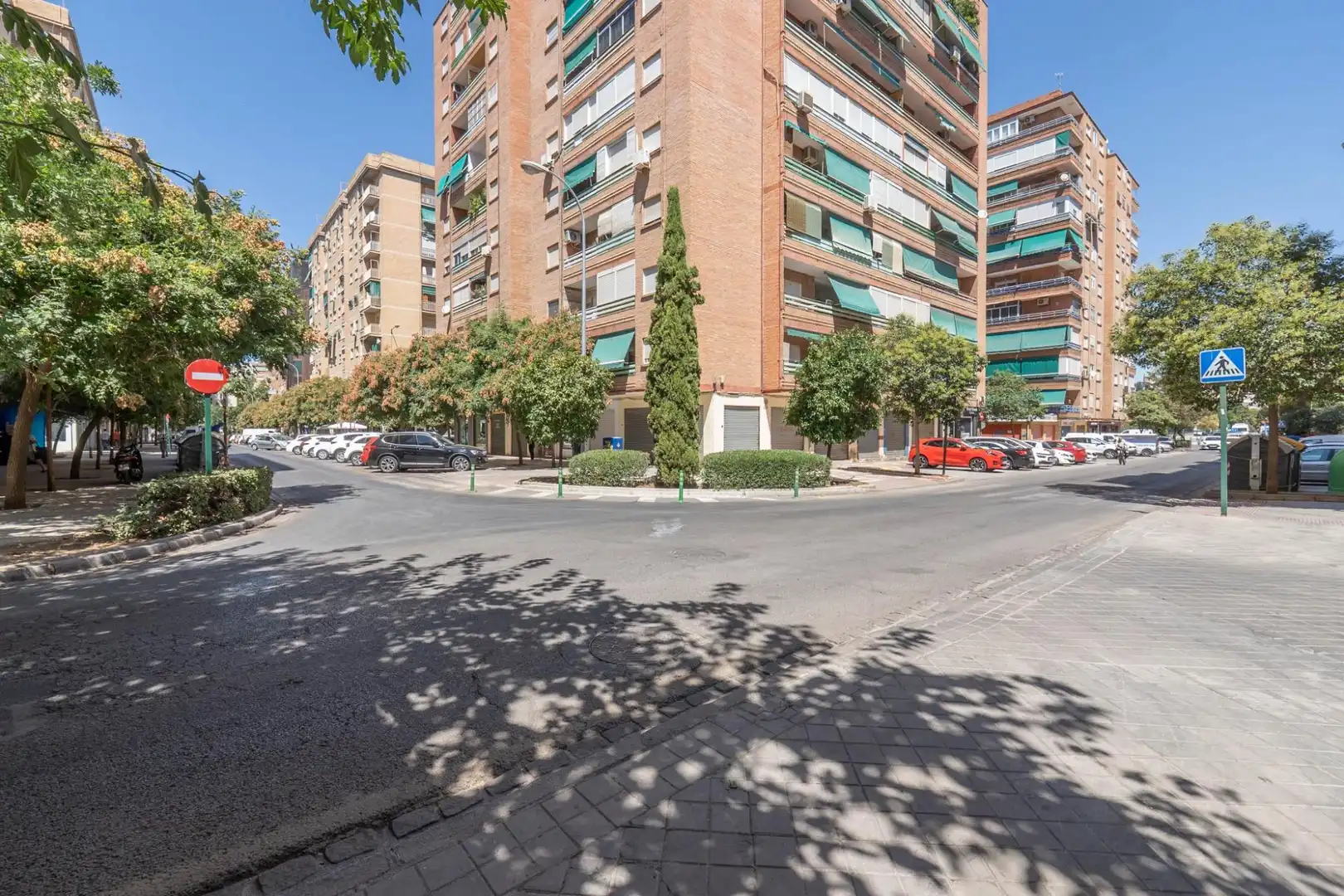 Außenansicht von Wohnung zur Miete in Granada mit Heizung und Möbliert
