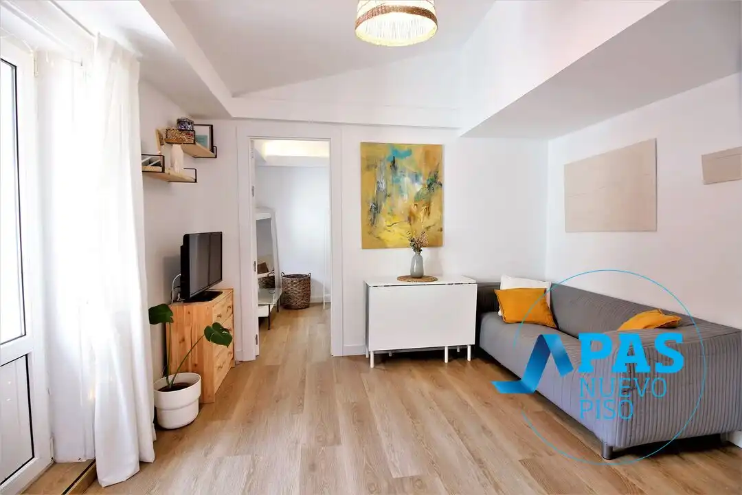 Sala de estar de Piso en venta en Santander con Amueblado, Balcón y Alarma