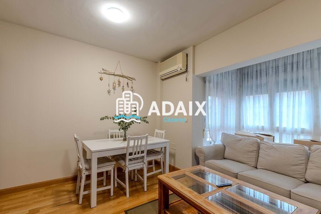 Dormitori de Pis en venda en Cáceres Capital amb Aire condicionat i Calefacció