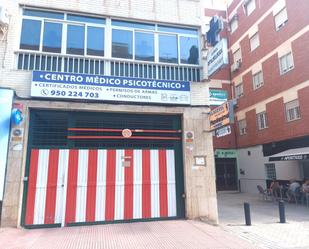 Vista exterior de Garatge en venda en  Almería Capital