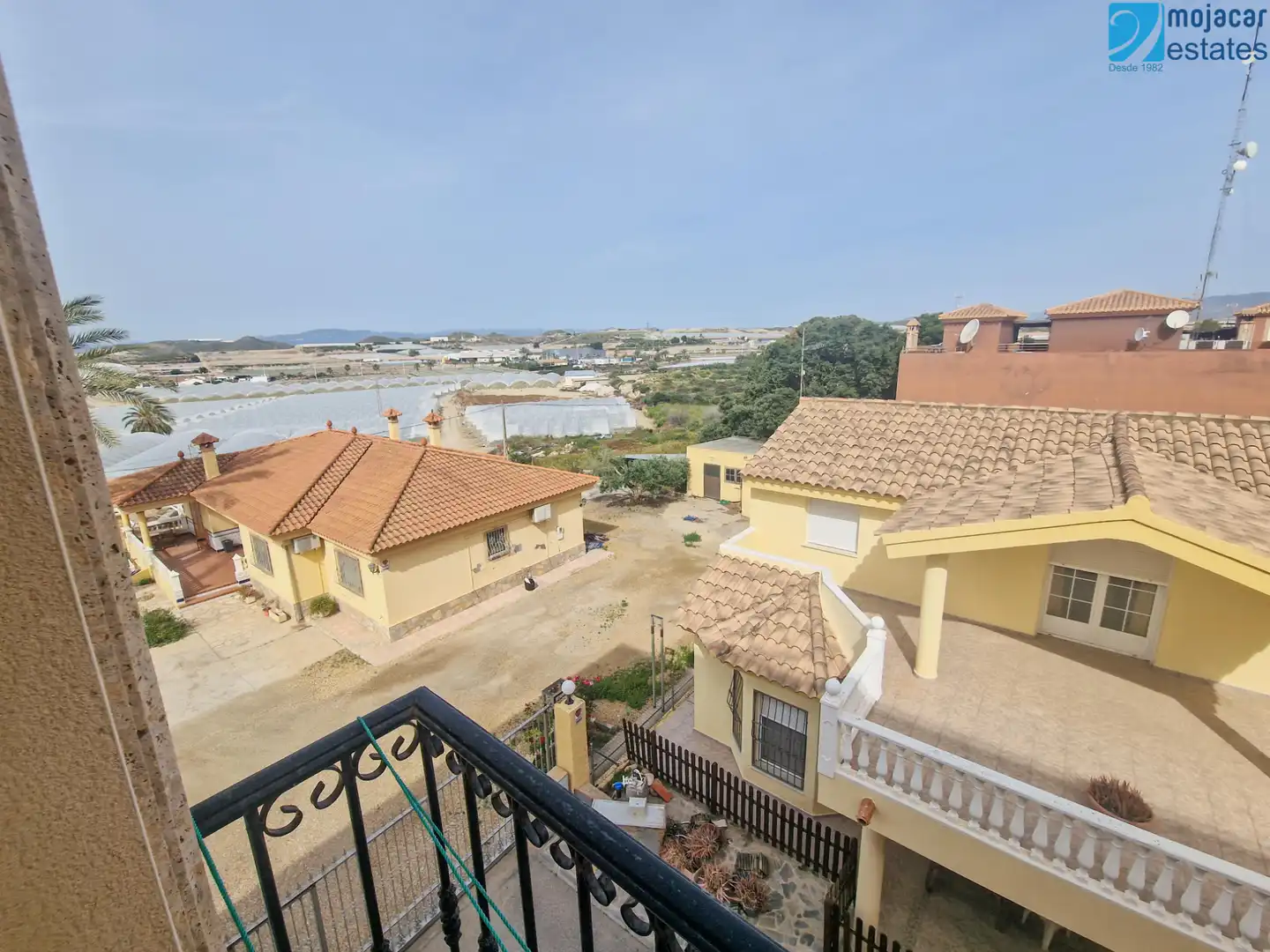 Vista exterior de Apartamento en venta en Cuevas del Almanzora con Aire acondicionado, Amueblado y Horno