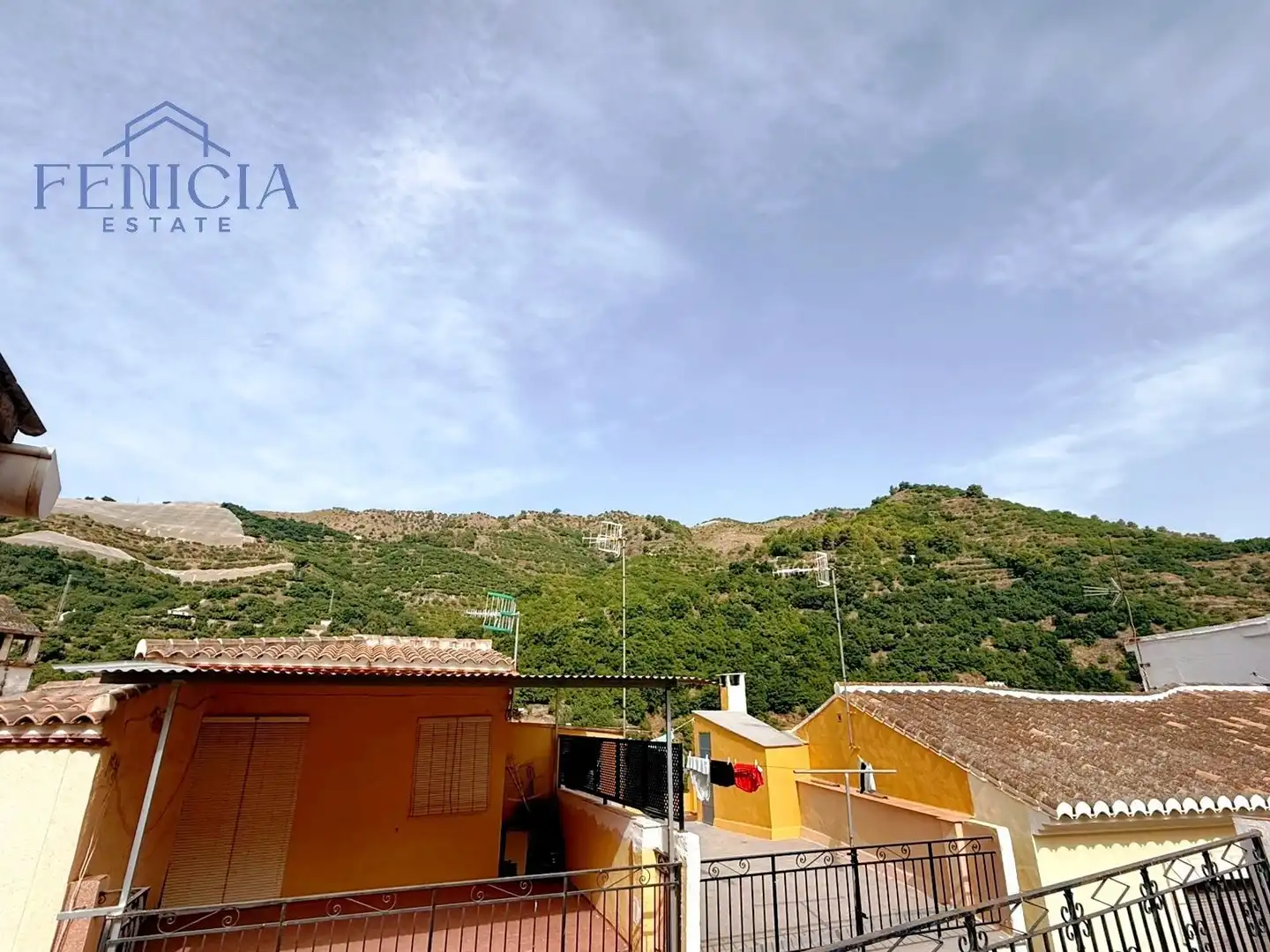 Vista exterior de Finca rústica en venda en Jete amb Terrassa i Traster