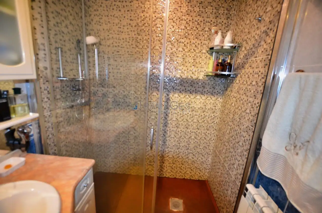 Baño de Piso en venta en Tomiño con Calefacción y Trastero