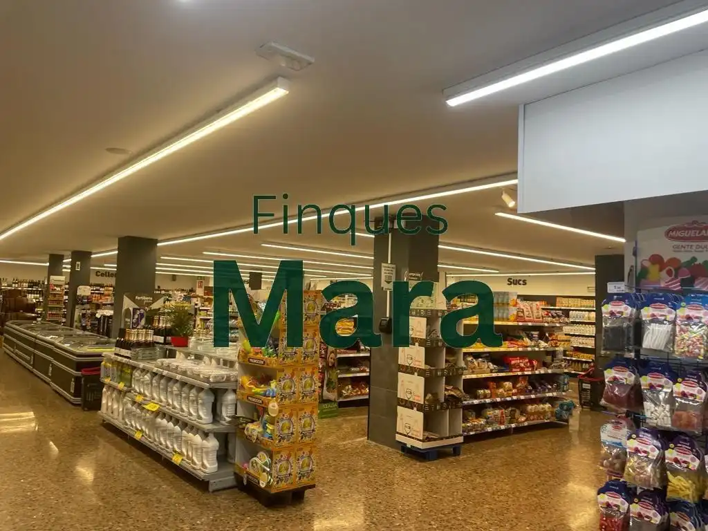 Local comercial en venda a Calle de l'Abat Escarré, imagen 2