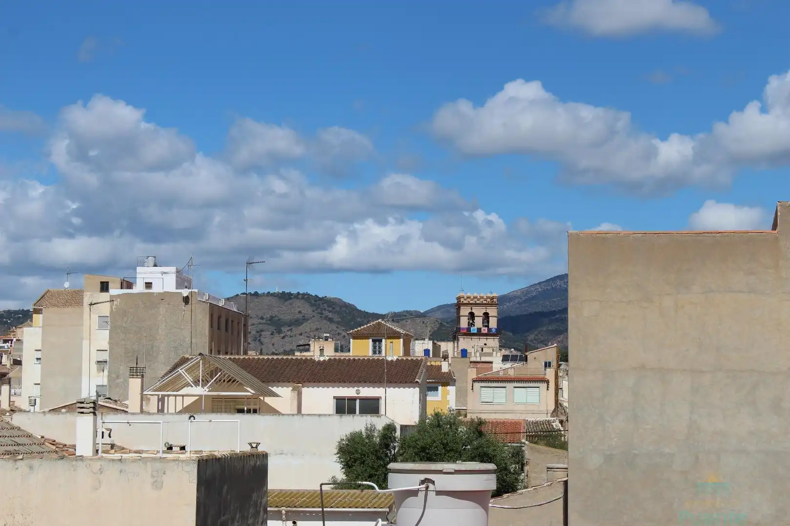 Vista exterior de Ático en venta en Totana con Aire acondicionado, Terraza y Trastero