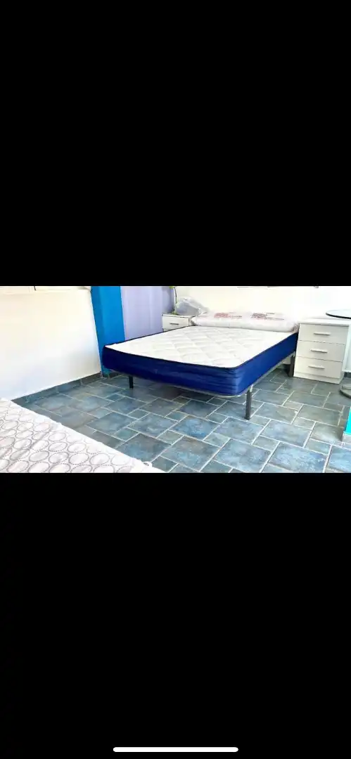 Schlafzimmer von Wohnung zur untervermieten in Valencia mit Klimaanlage, Heizung und Möbliert