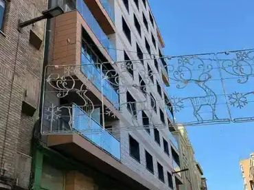 Pis amb balcó en venda a Calle Claudio Moyano 26
