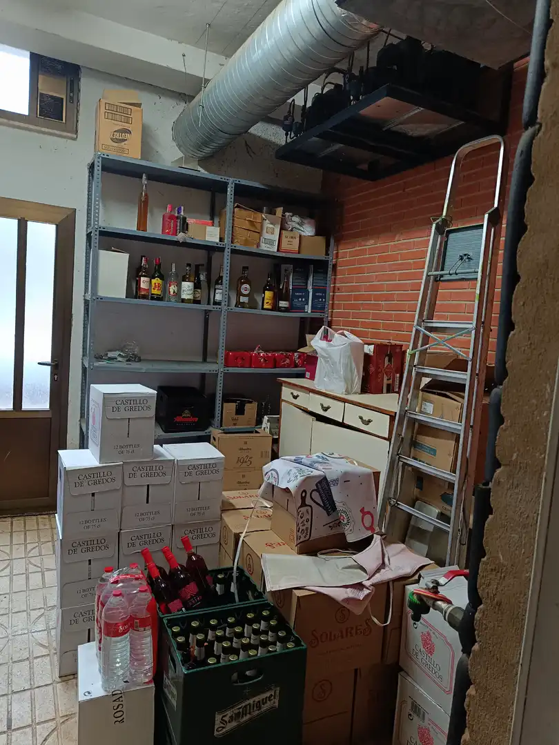 Local en venda en Herrera de Pisuerga amb Moblat