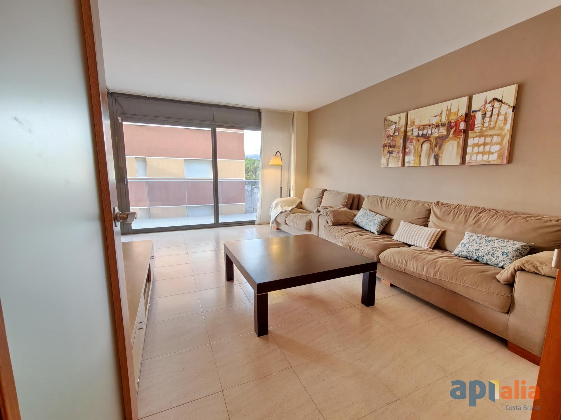 Sala d'estar de Apartament en venda en Calonge i Sant Antoni amb Calefacció, Jardí privat i Terrassa