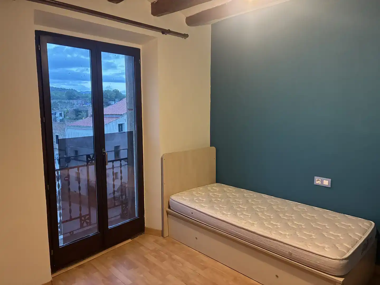 Terrassa de Casa adosada en venda en Vilanova d'Escornalbou amb Parquet, Traster i Moblat