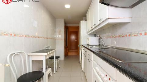 Foto 5 de Piso en venta en Calle Pradolonguillo, Orcasitas, Madrid