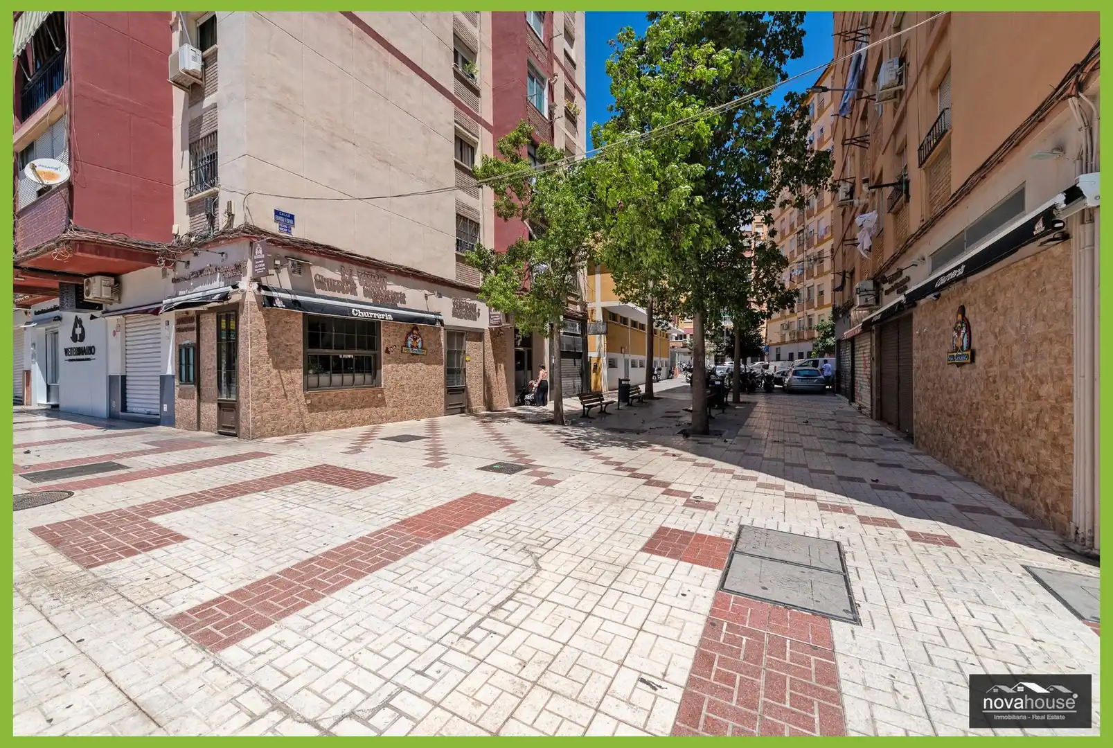 Vista exterior de Pis en venda en Málaga amb Aire condicionat