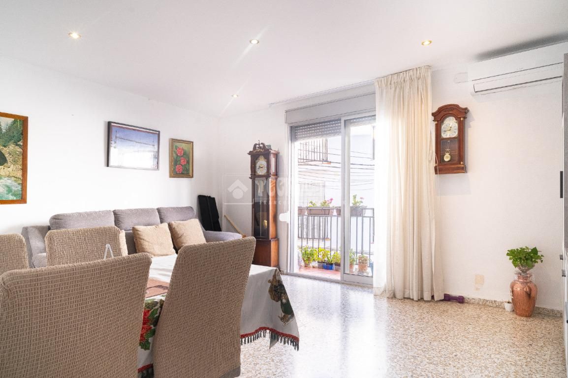 Living room of Flat for sale in Salobreña  with Air Conditioner and Balcony