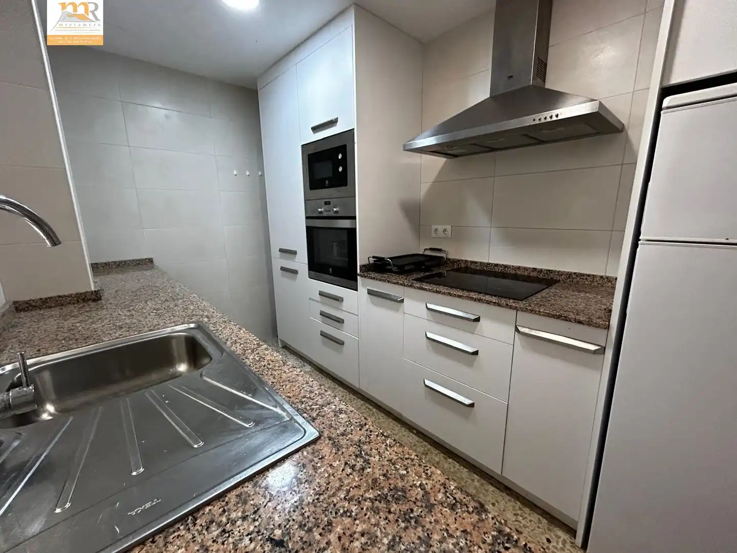 Piso en venta en Pasaje Pasaje Victoria, Puerto de Estepona
