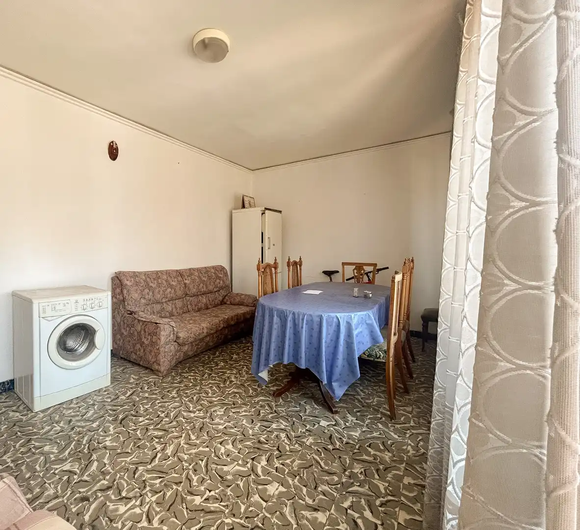 Sala de estar de Piso en venta en Castellón de la Plana / Castelló de la Plana con Balcón