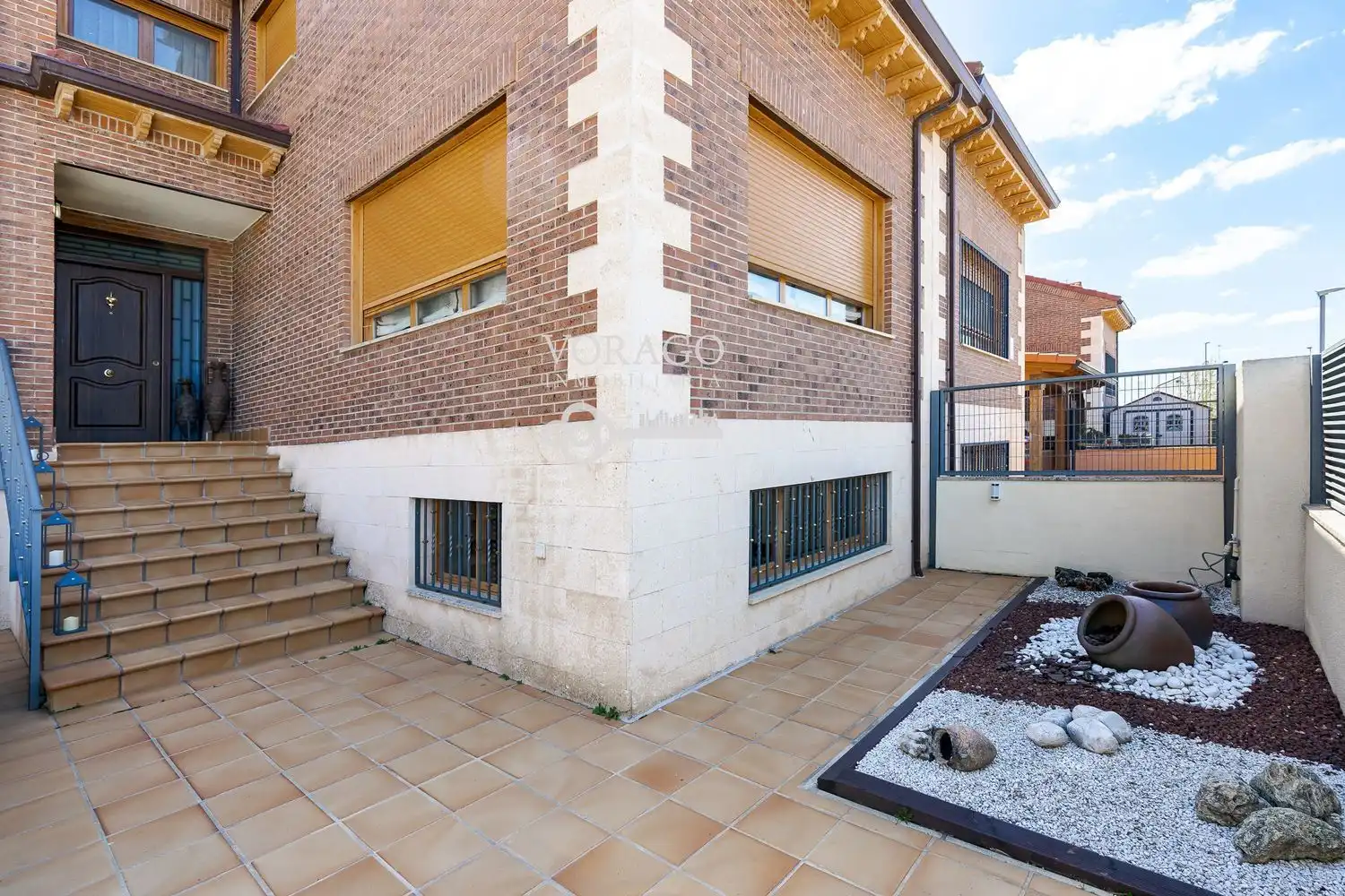 Vista exterior de Casa o chalet en venta en Meco con Jardín privado y Piscina