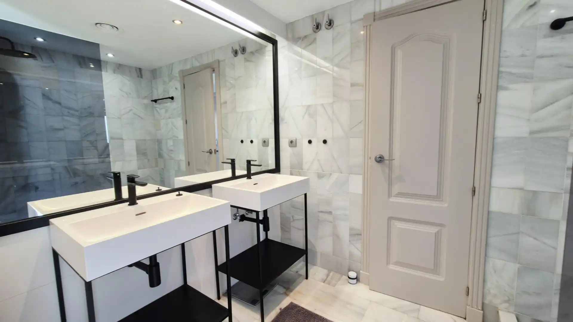 Bany de Apartament en venda en Nueva Andalucía