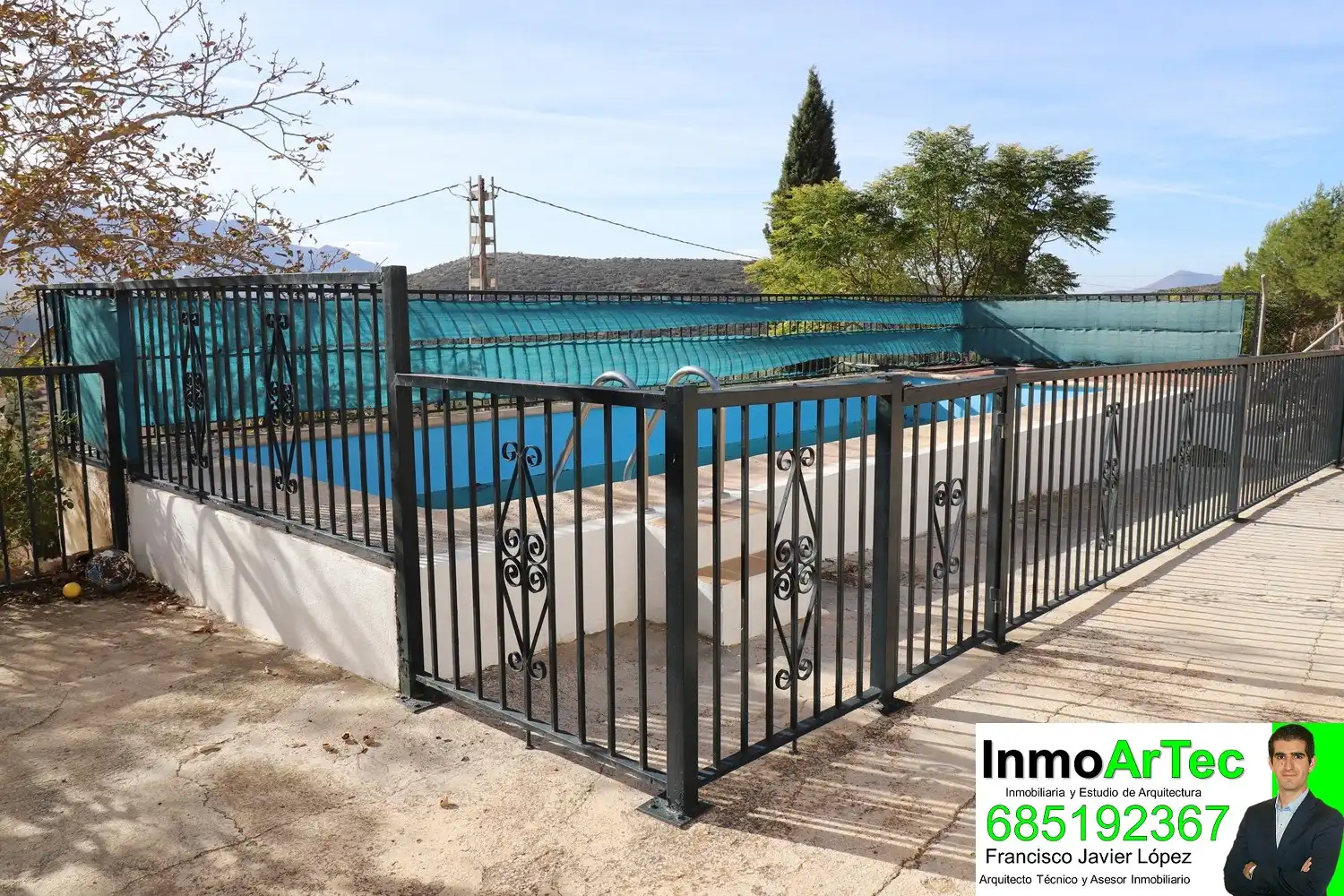 Piscina de Finca rústica en venda en Iznalloz amb Jardí privat, Terrassa i Piscina