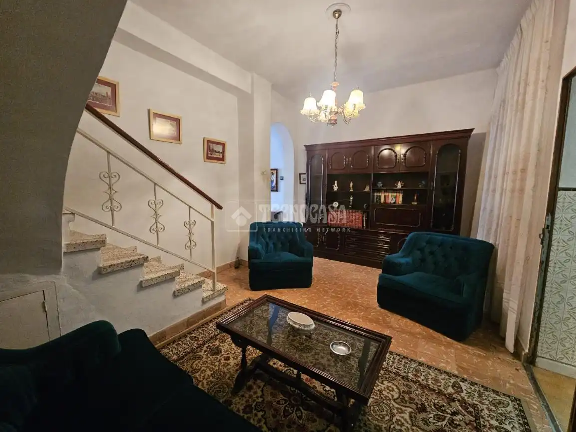 Sala d'estar de Casa adosada en venda en San Juan de Aznalfarache