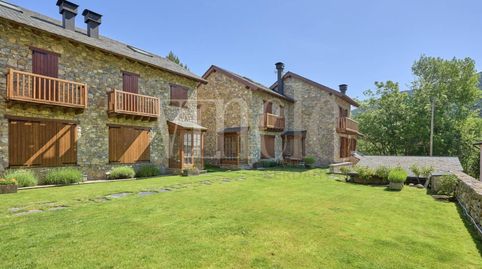 Foto 2 de Casa adosada en venta en Calle de la Deu, Urús, Girona
