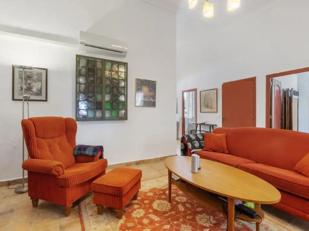Sala de estar de Finca rústica en venta en Dolores con Aire acondicionado, Jardín privado y Piscina