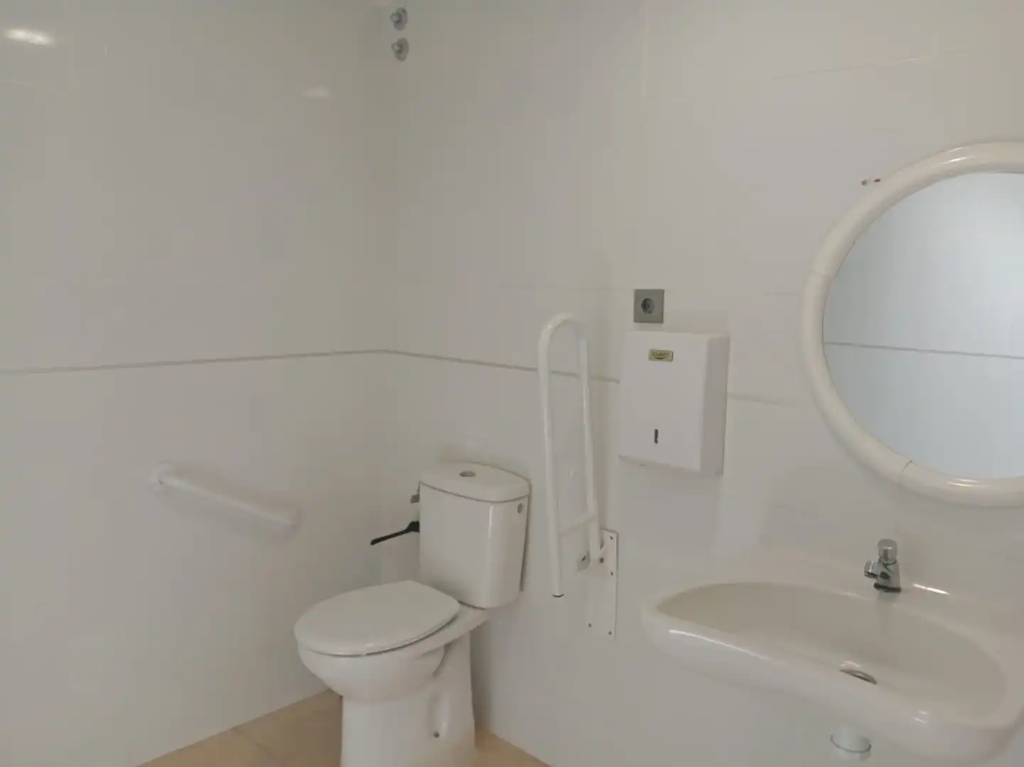 Badezimmer von Geschaftsraum zum Verkauf in Albatera mit Klimaanlage