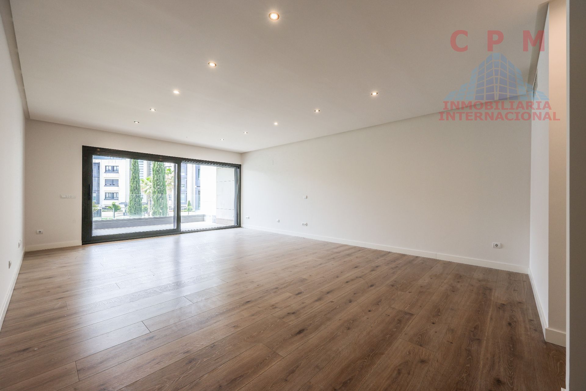 Sala d'estar de Pis de lloguer en La Moraleja amb Aire condicionat, Calefacció i Parquet