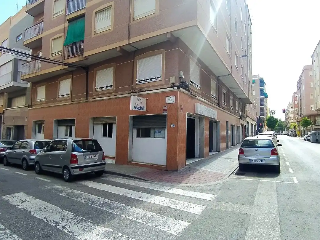 Vista exterior de Local de alquiler en Elche / Elx con Amueblado
