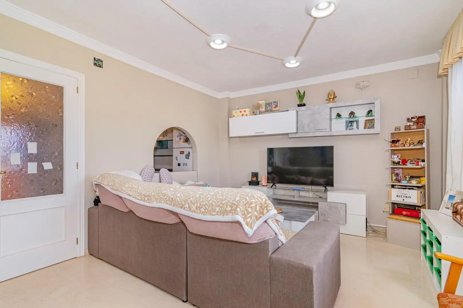 Sala de estar de Casa adosada en venta en Alhendín