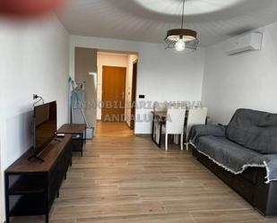 Wohnzimmer von Wohnung miete in Roquetas de Mar mit Klimaanlage und Schwimmbad