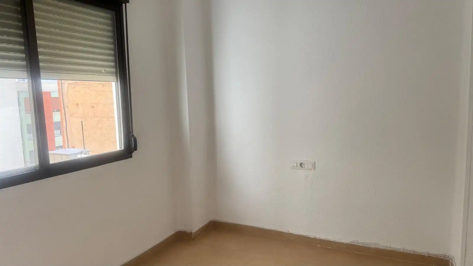 Dormitori de Pis de lloguer en Castellón de la Plana / Castelló de la Plana amb Calefacció, Traster i Moblat