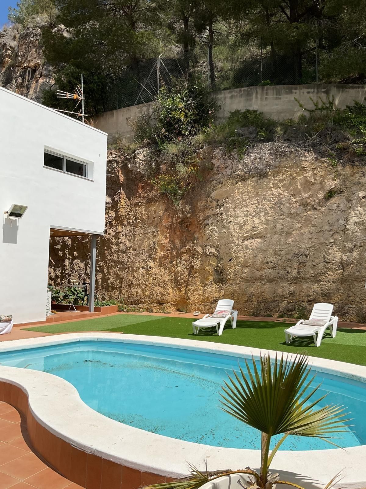 Swimming pool of House or chalet for sale in Cullera  with Air Conditioner, Heating and Private garden