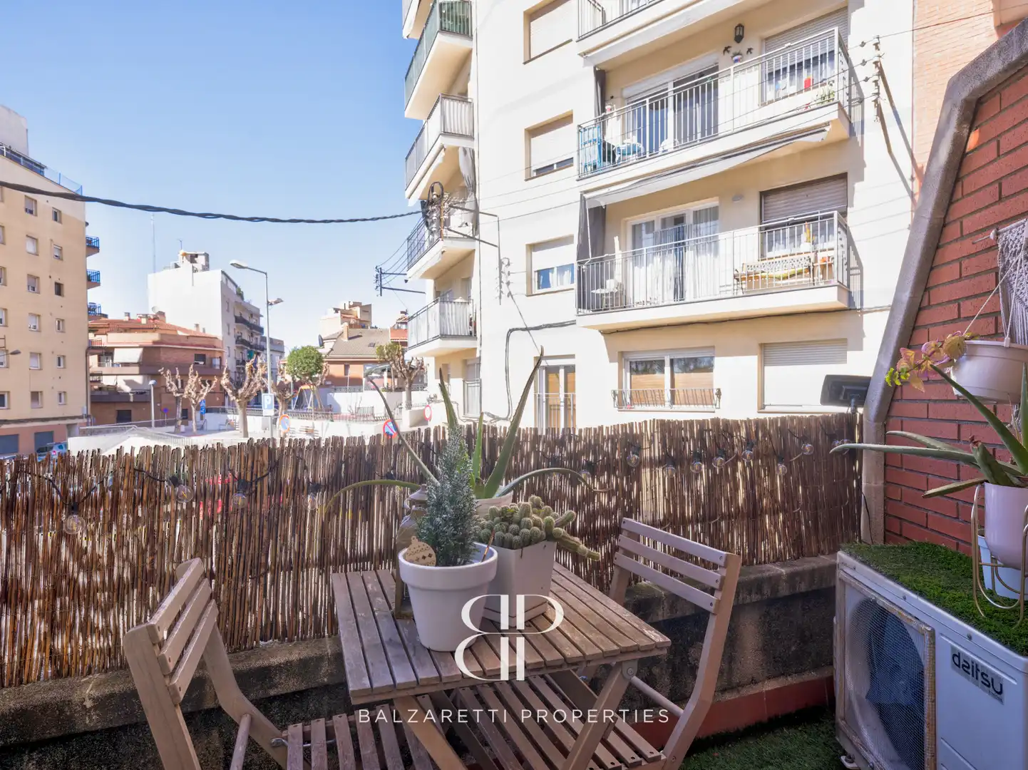 Terrasse von Wohnung zum Verkauf in Rubí mit Klimaanlage, Heizung und Parkett