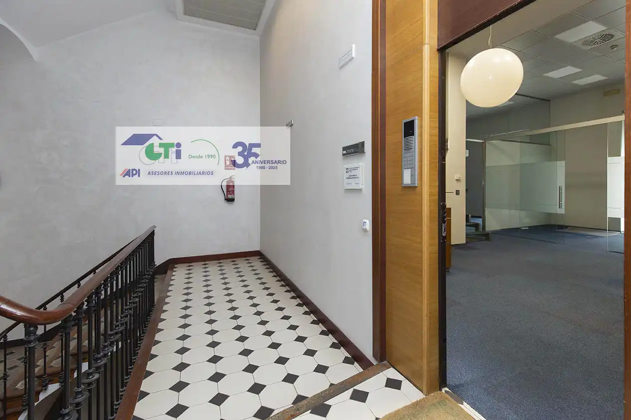 Office space to rent in COSO, imagen 8
