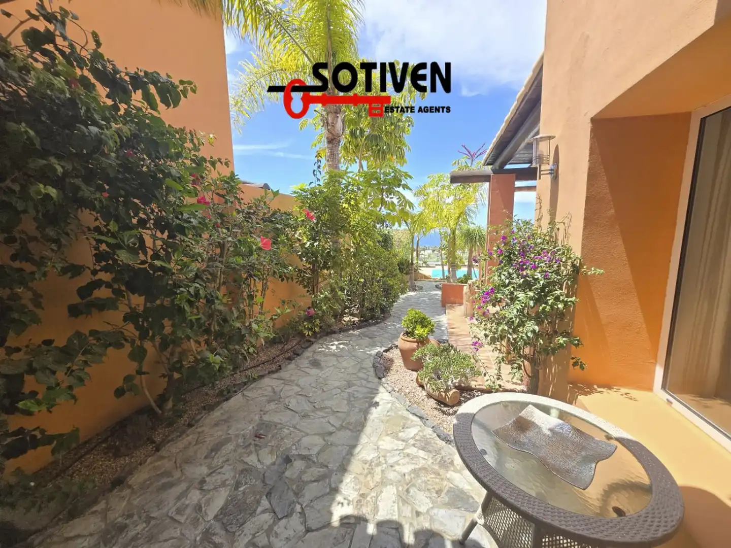 Villa con piscina in vendita a Costa Adeje, imagen 2