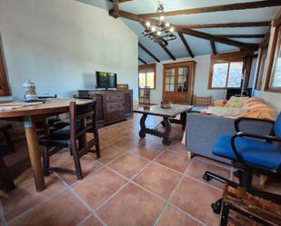 Sala d'estar de Finca rústica en venda en Alfajarín amb Calefacció, Terrassa i Traster