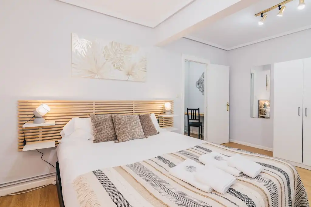Bedroom of Flat for rent in Alcobendas  with Air Conditioner, Furnished and Pets allowed