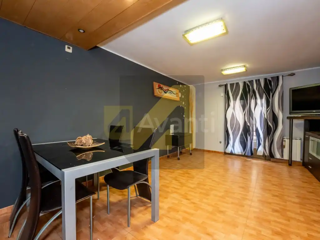 Sala de estar de Apartamento en venta en L'Hospitalet de Llobregat