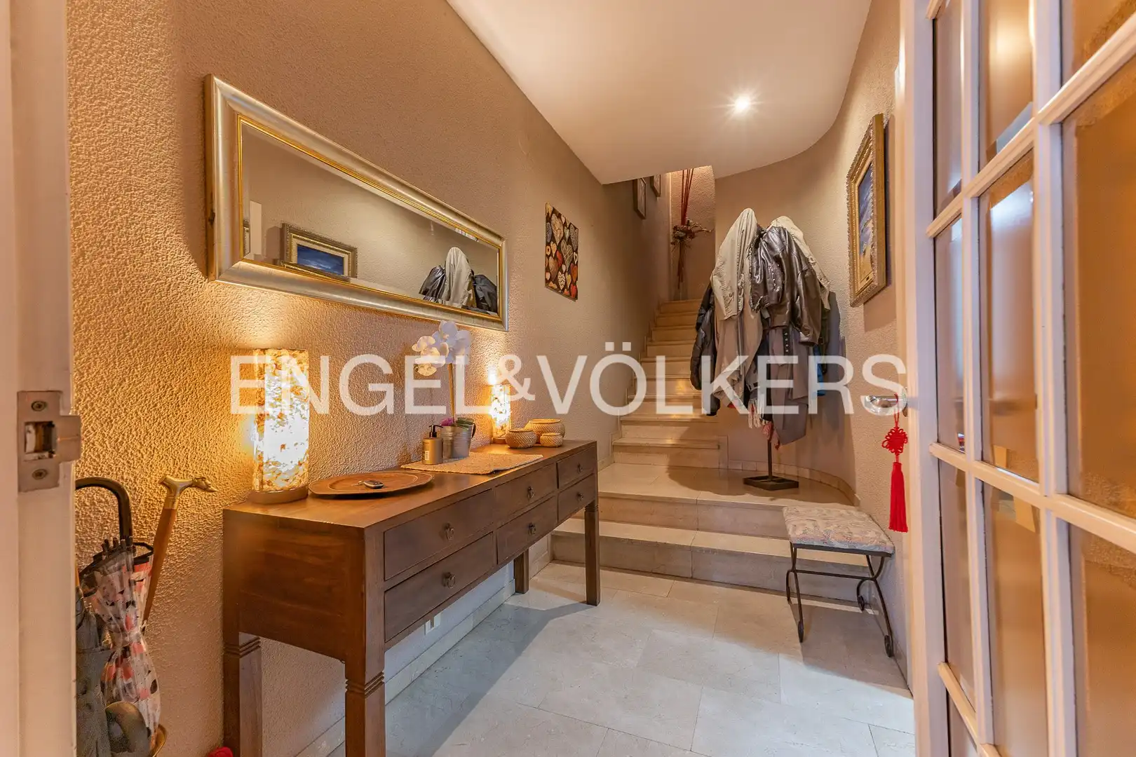 Adosado con terraza en venta en Carrer de Josep Renom, imagen 2